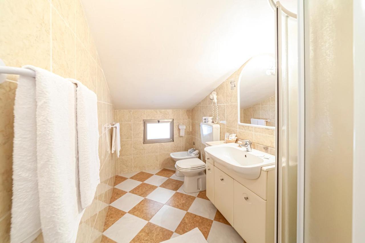 Hotel Villa Luisa Lignano Sabbiadoro Luaran gambar