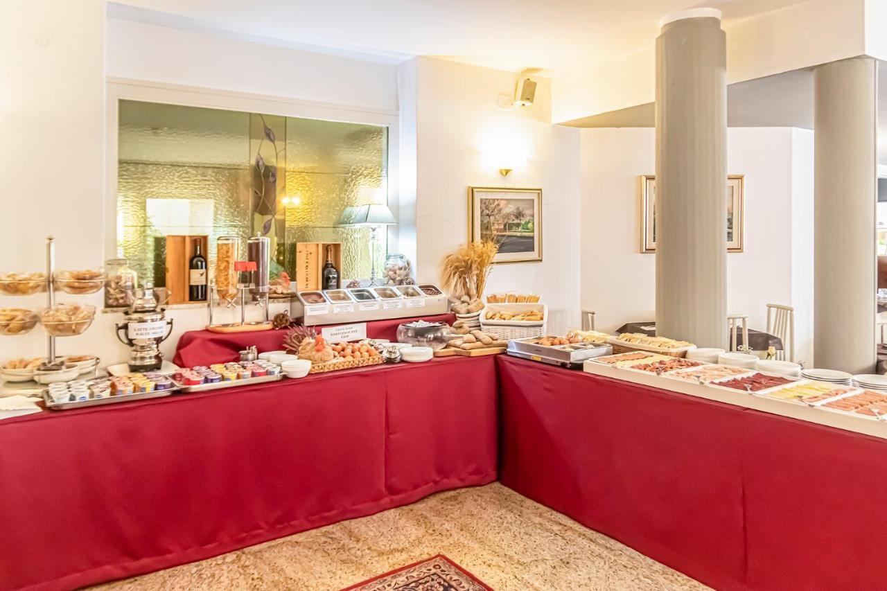 Hotel Villa Luisa Lignano Sabbiadoro Luaran gambar