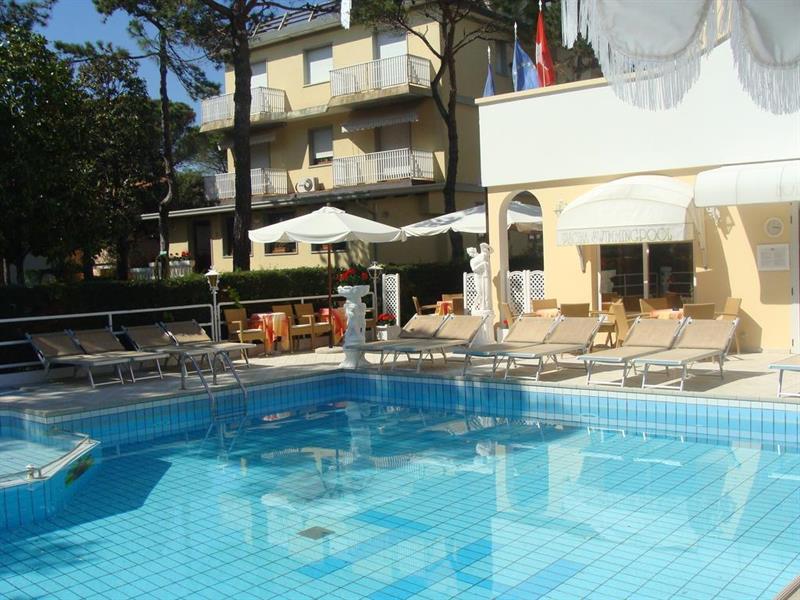Hotel Villa Luisa Lignano Sabbiadoro Luaran gambar
